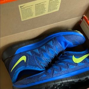 Nike Men’s Free Run 5.0 Hyper Cobalt Size 8